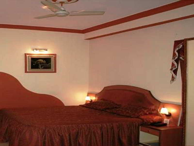 Hotel Mm Continental Varanasi Exterior foto